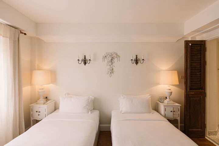 Room 19 of 47