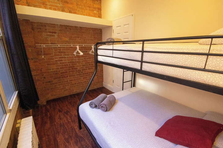 Room 53 of 125