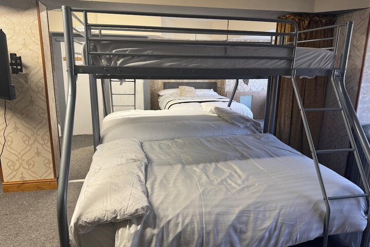 Room 90 of 156