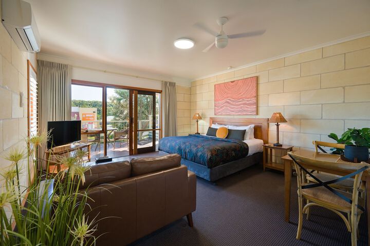 Room 10 of 51