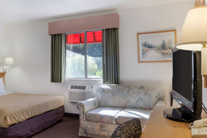 Room 42 of 65