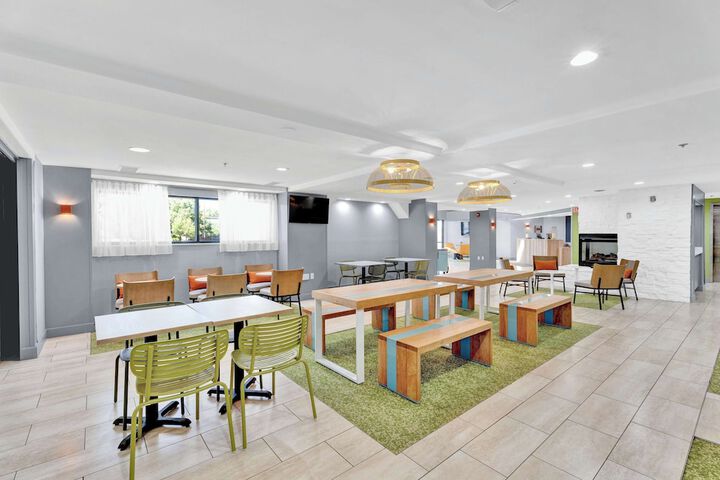 Breakfast area