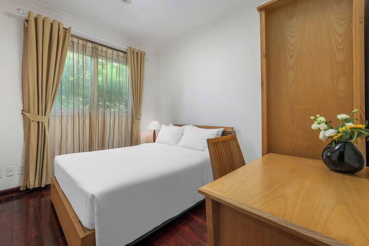 Room 13 of 44