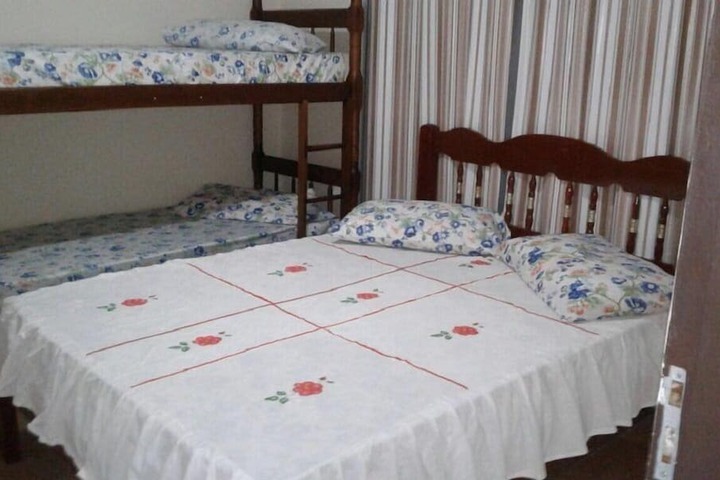 Room 4 of 5