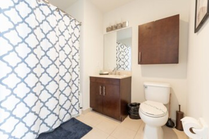 Room 17 of 246