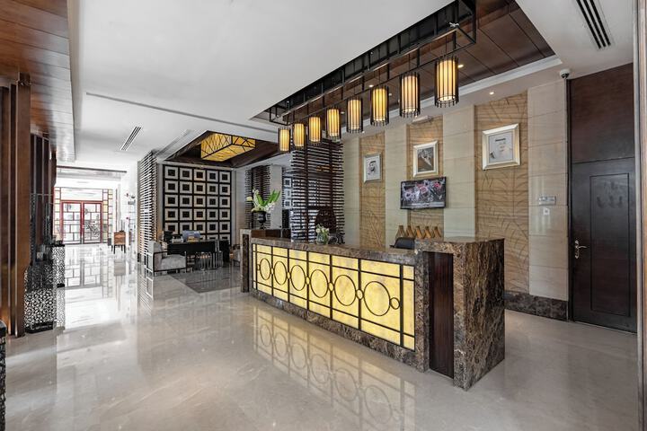 Hotel Interior 7 of 171