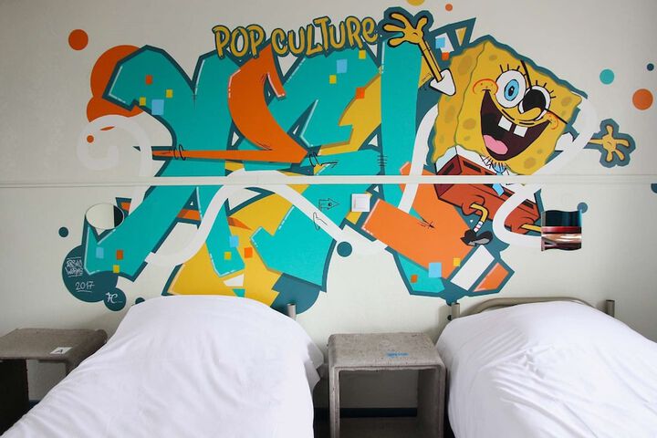Room 8 of 42