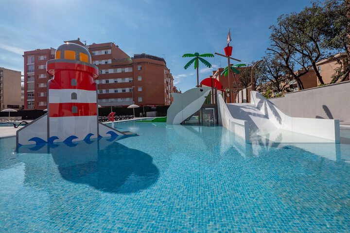 Pool Hotel