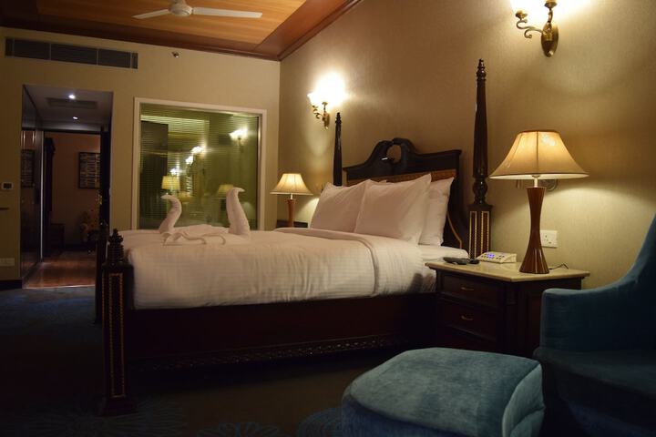Room 7 of 38