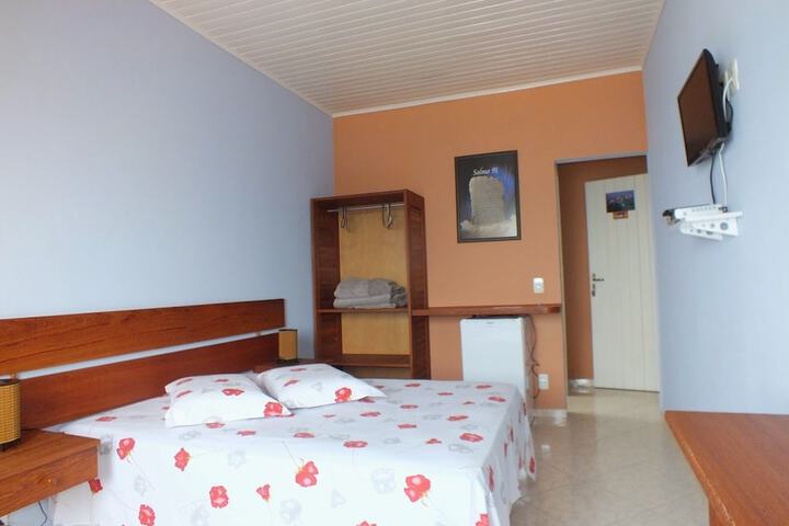 Room 4 of 36