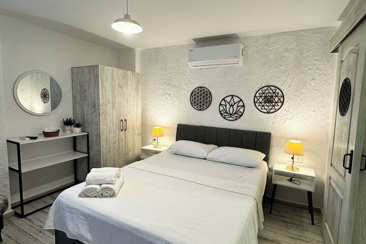 Room 15 of 45