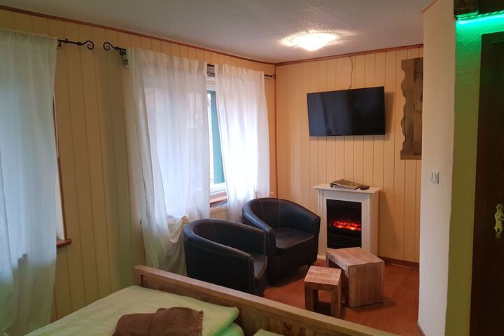 Room 8 of 64