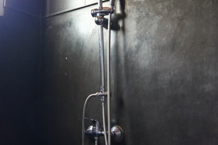 Room 17 of 49