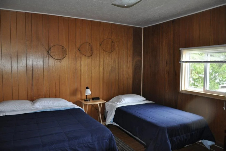 Room 5 of 18