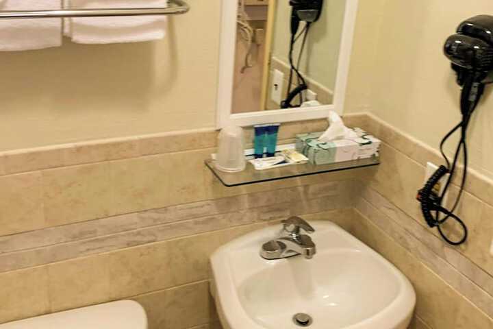 Room 52 of 58