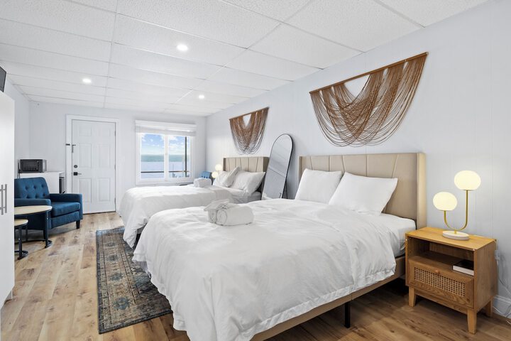 Room 15 of 124