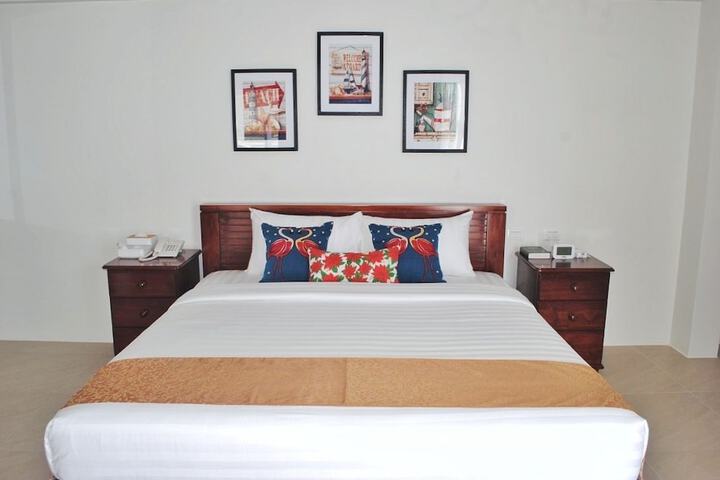 Room 6 of 29