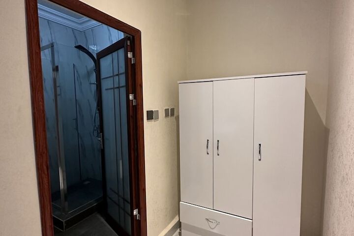 Room 4 of 24