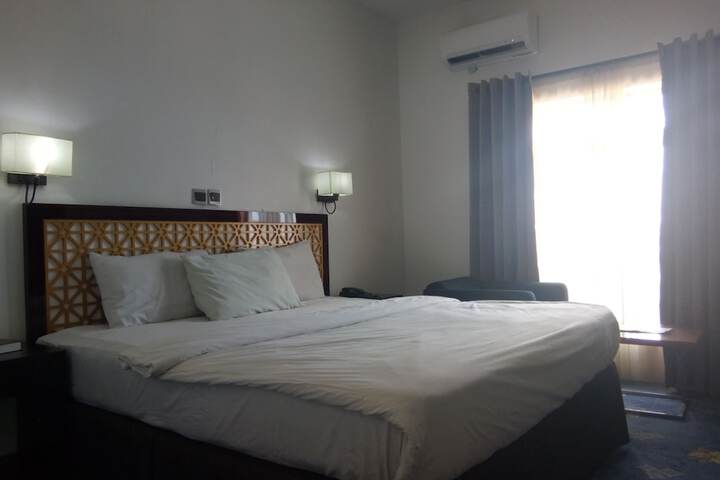 Room 7 of 39