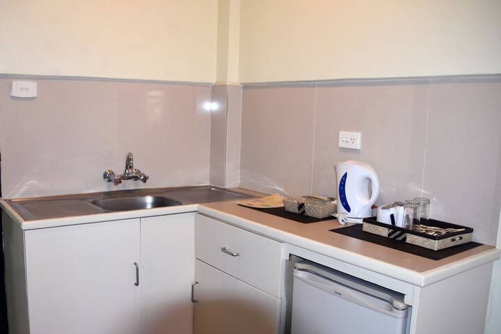 Room 6 of 33