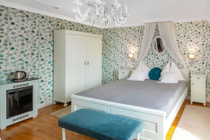 Room 12 of 58