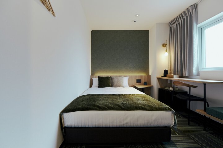 Room 19 of 34