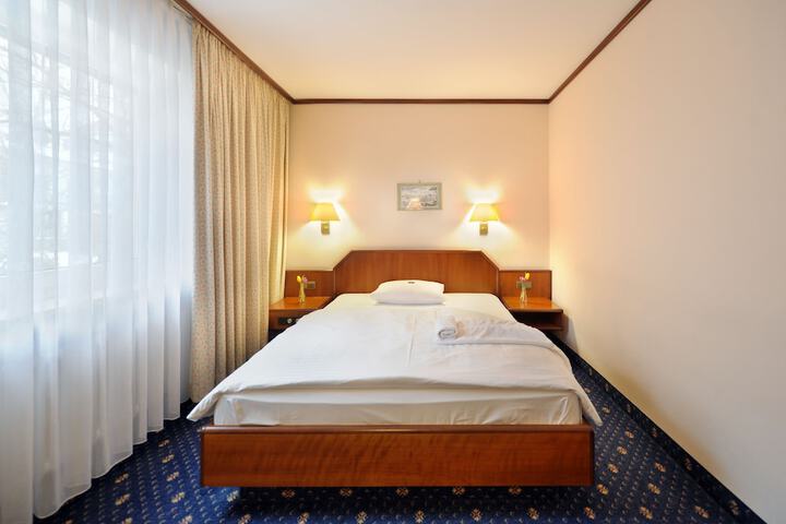 Room 22 of 60
