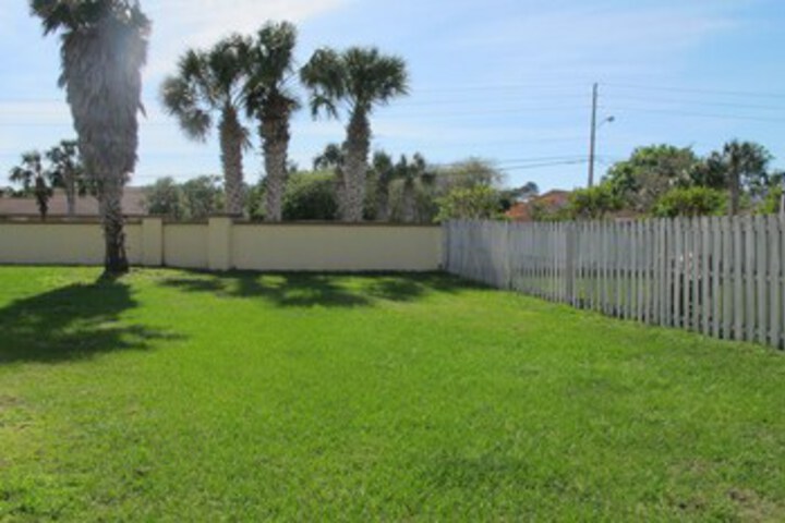 Property Grounds 26 of 26