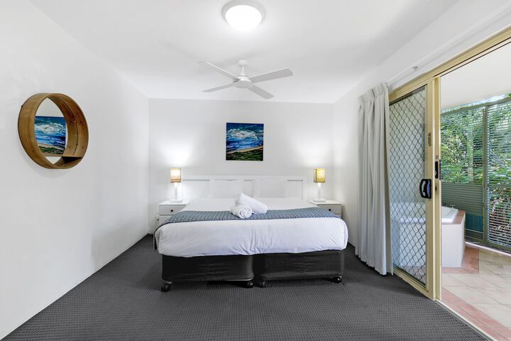 Room 42 of 128