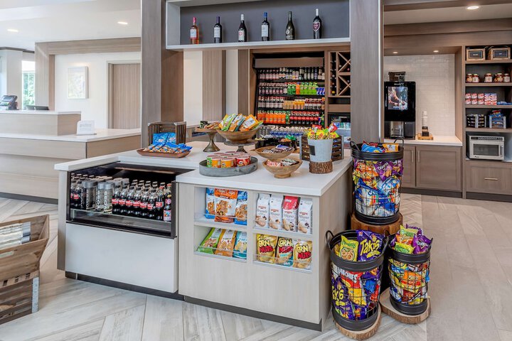 Snack bar