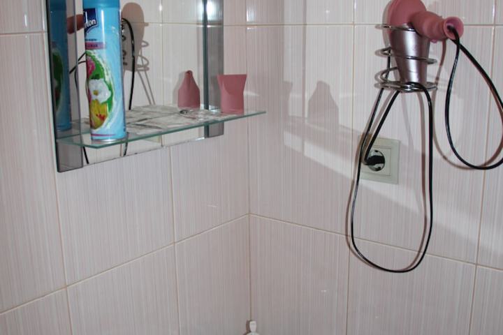 Room 44 of 65