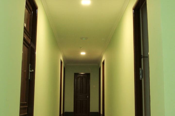 Ballroom/Hall 22 of 26