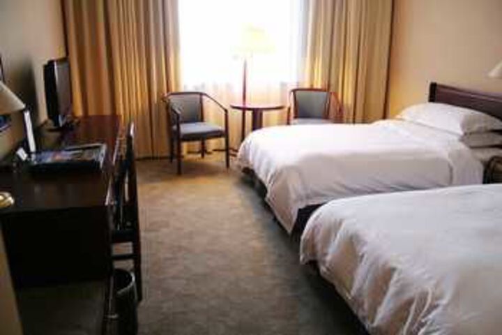 Room 48 of 91
