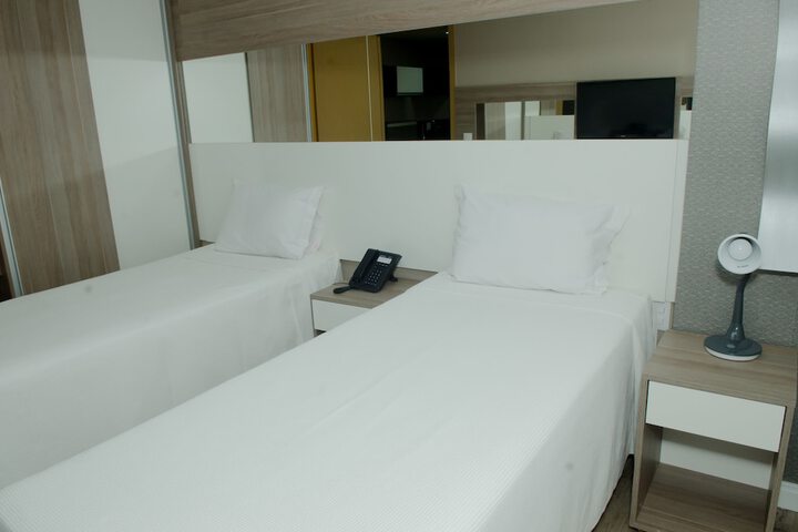 Room 13 of 47