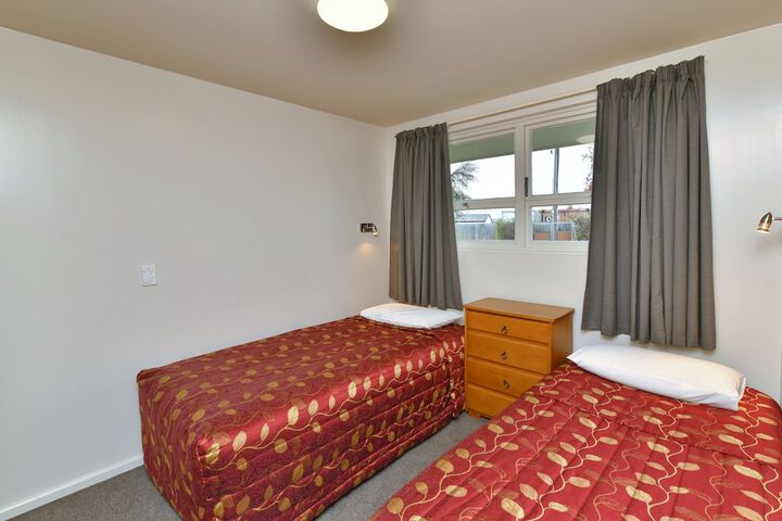 Room 8 of 64