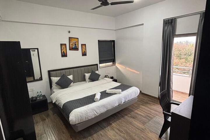 Room 12 of 41