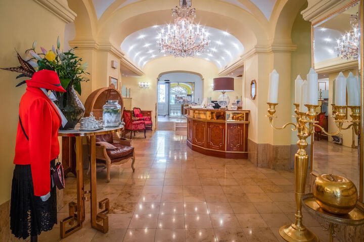 Hotel Lobby