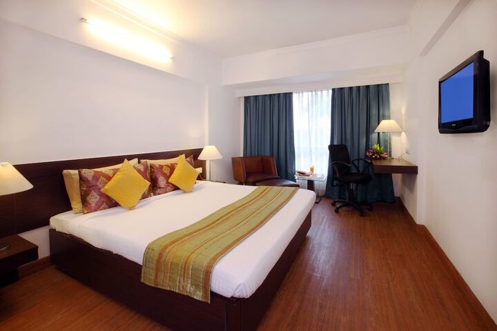 Room 5 of 23