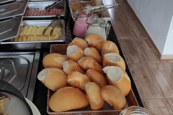 Breakfast/Coffee Service 4 of 43