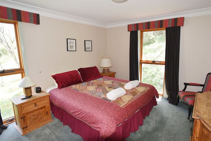 Room 2 of 22