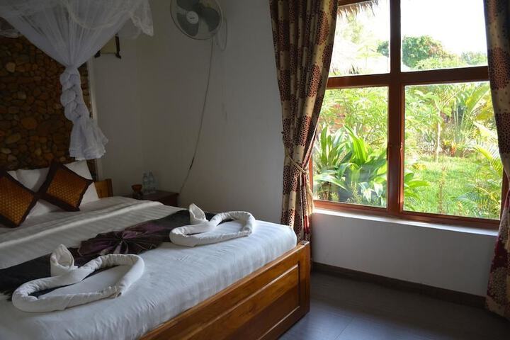 Room 6 of 67