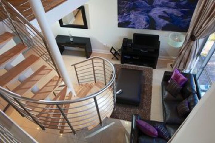 Room 33 of 40