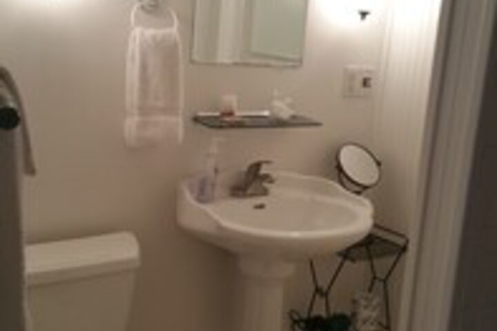 Room 136 of 198