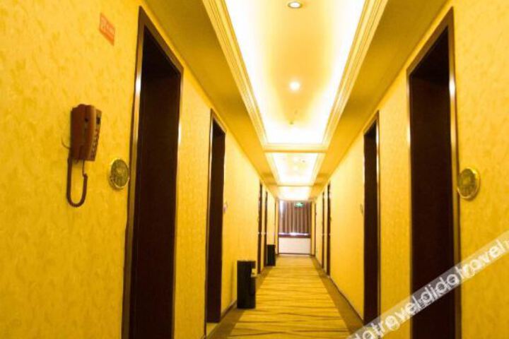 Hotel Interior 16 of 30
