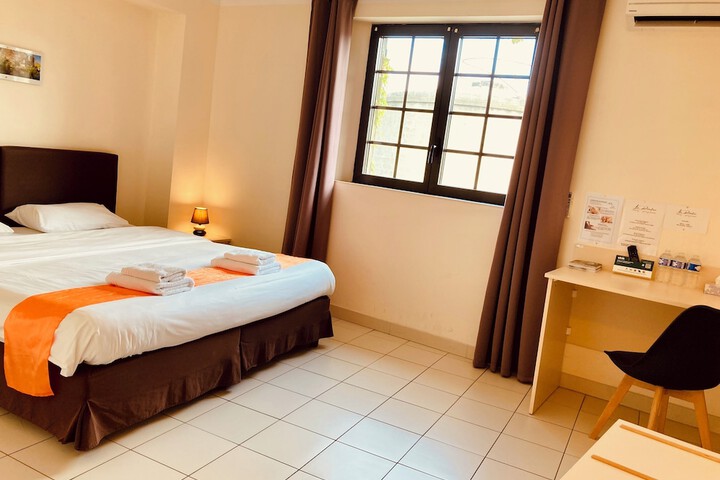 Room 6 of 20