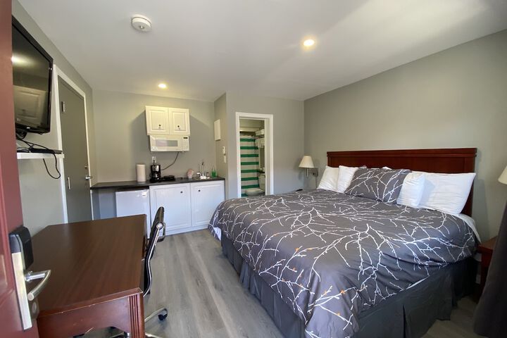 Room 22 of 118