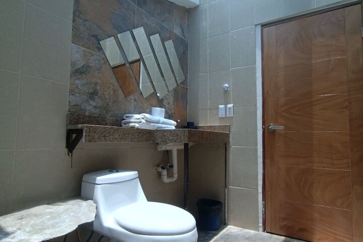Room 214 of 231