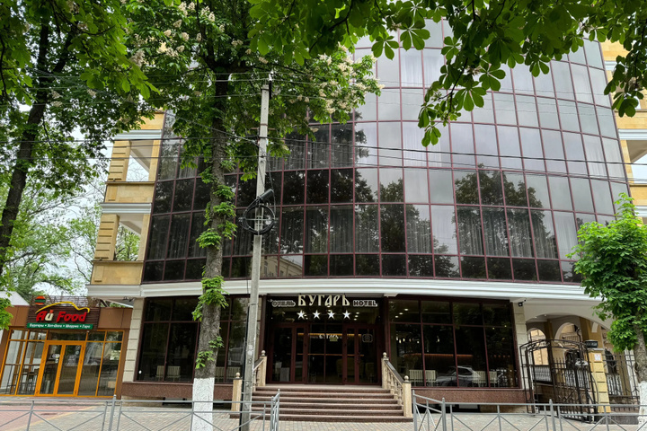 BUGAR HOTEL