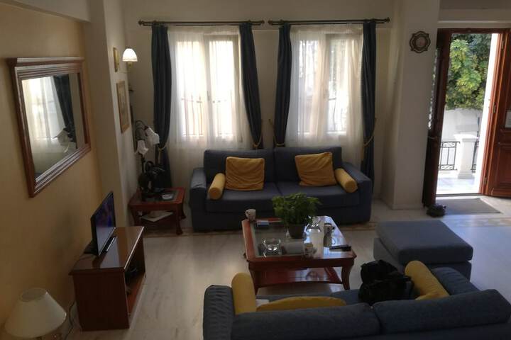 Room 5 of 44