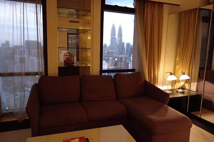 Room 27 of 47